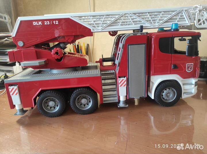 Пожарная машина bruder