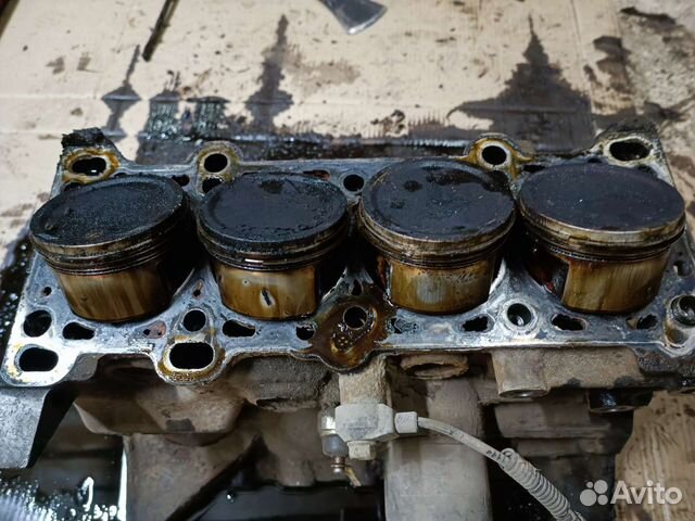 Поршни с шатунами S6D 1.6 Kia Spectra