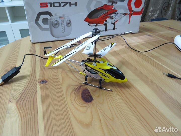 Радиоуправляемый вертолет Syma S107H