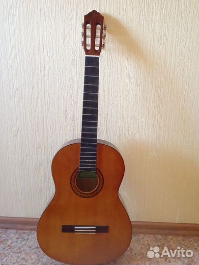 Классическая гитара yamaha c40