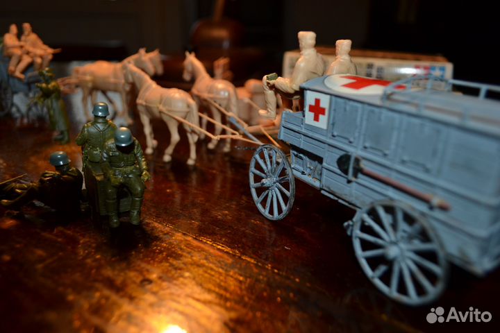 Сборная модель.Германский конный конвой