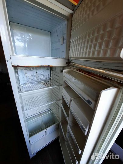 Холодильник на запчасти