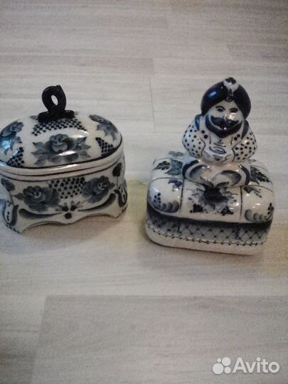 Сахарница,чайница Гжель