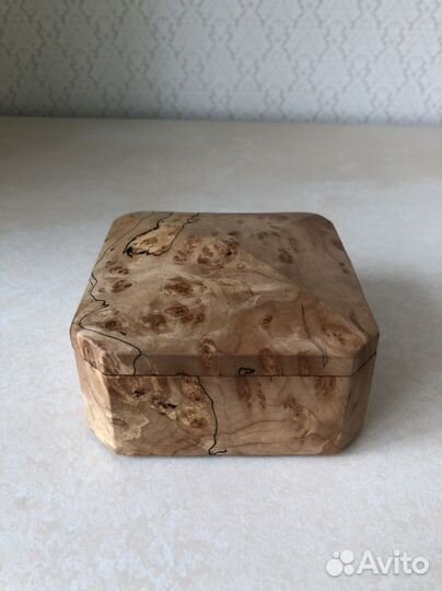 Шкатулка из натурального дерева