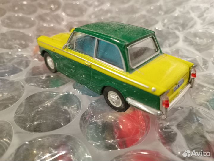 Triumph herald 1/43