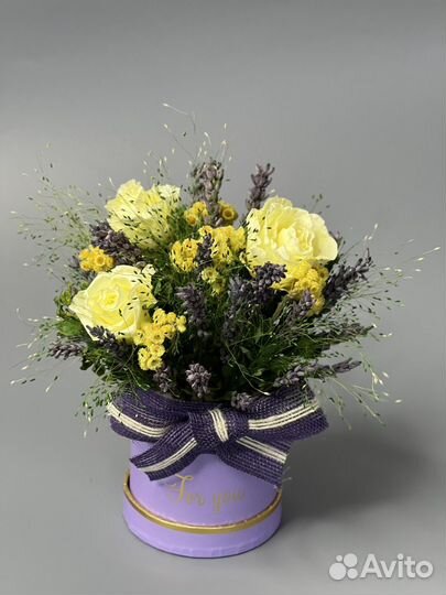 Букетики из сухоцветов в шляпных коробочках