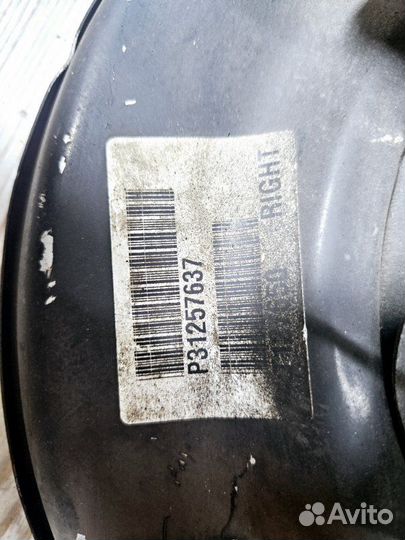 Кулак поворотный задний правый Volvo Xc90 C 85 4.4