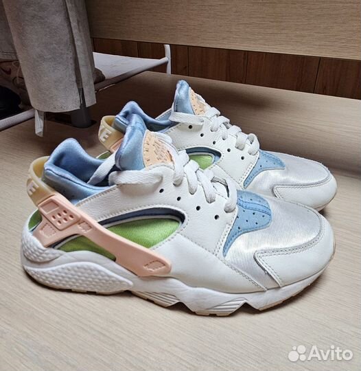 Продам кроссовки Nike Huarache, 38 размер