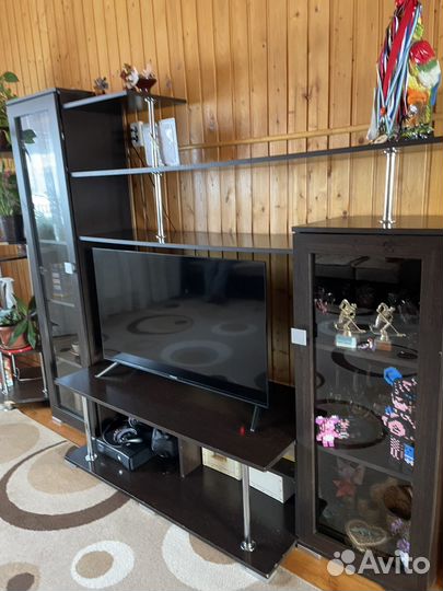 Стенка в гостиную под тв