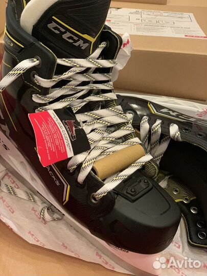 Коньки профессиональные CCM AS3, размер 9D