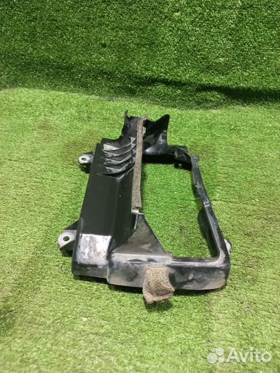 Воздуховод радиатора АКПП Land Cruiser 200