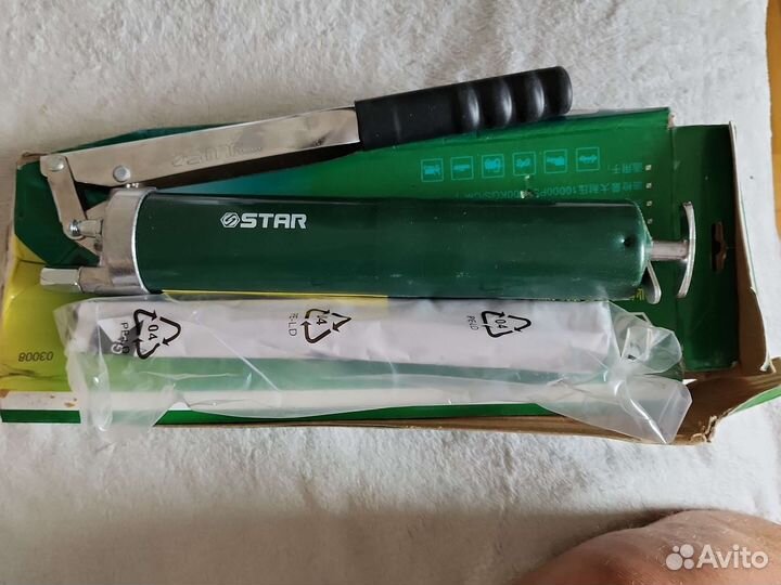 Шприц для смазки под тубу