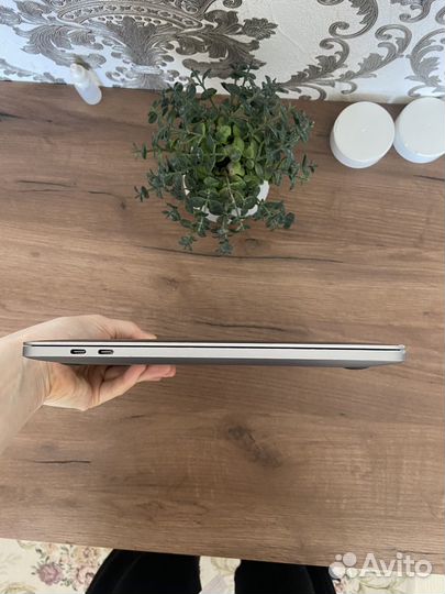 Macbook pro 13 2020 m1