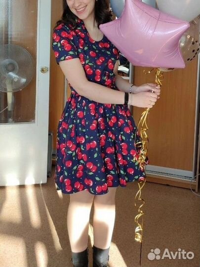 Нарядное женское платье