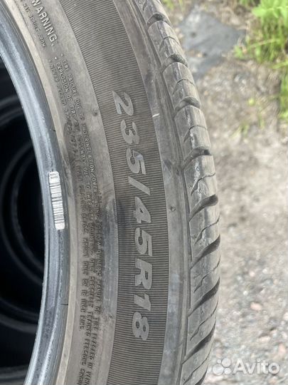 Nexen N Fera RU1 235/45 R18