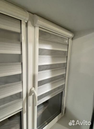 Рулонные шторы зебра в коробе A0122