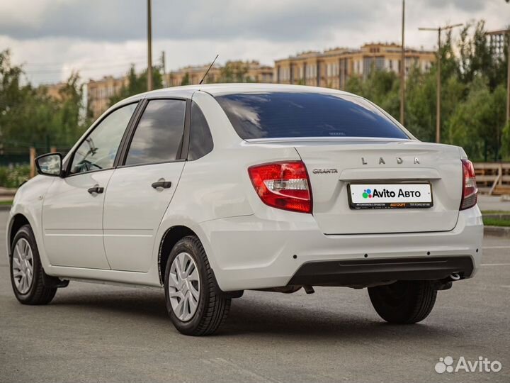 LADA Granta 1.6 МТ, 2021, 217 370 км