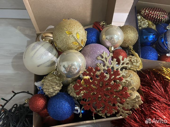 Елочные игрушки