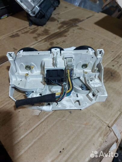 Блок управления климатом Skoda Octavia Tour