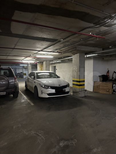 Машиноместо, 15 м²