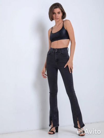 Джинсы с разрезами 26(42)
