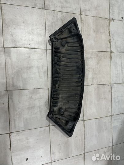 Пыльник под бампер Мерседес W204 C klass