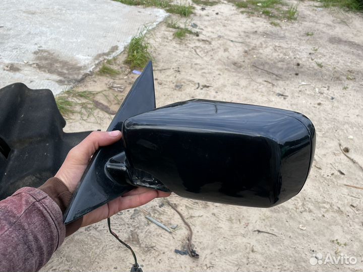 Боковое зеркало на бмв е39