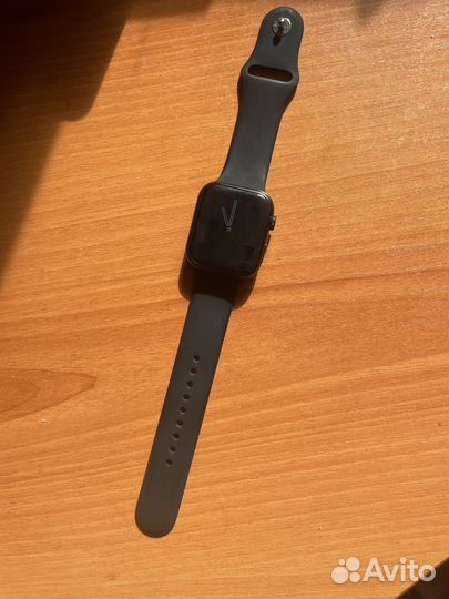 Apple watch x8 se