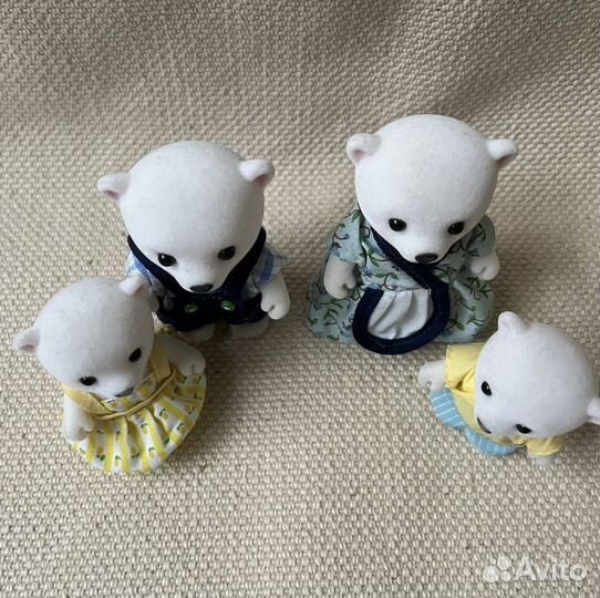 Sylvanian Families семья белых медведей раритет