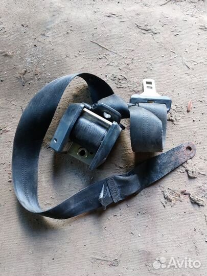 Ремень безопасности передний правый Лада Приора