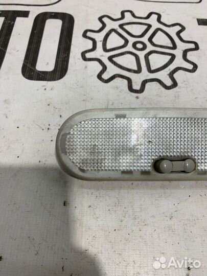 Плафон потолочный Renault Sandero 1