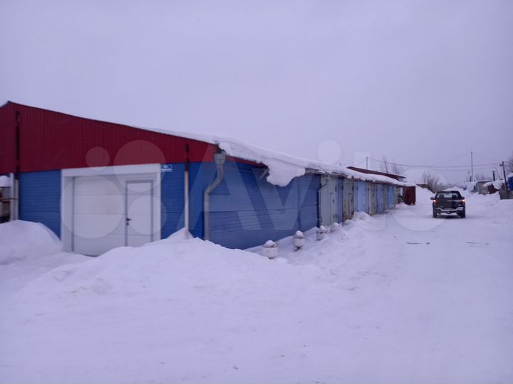 Гараж, > 30 м²