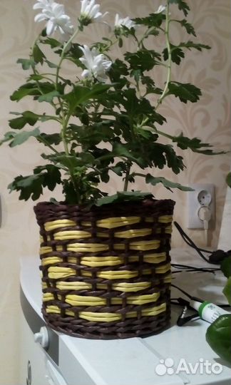 Плету изделия из бумажной лозы