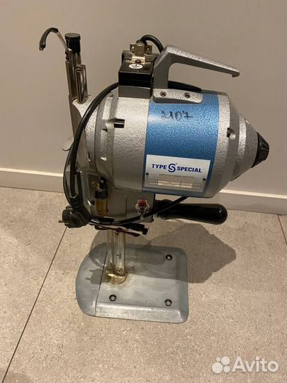 Вертикальный сабельный раскройный нож Type Special