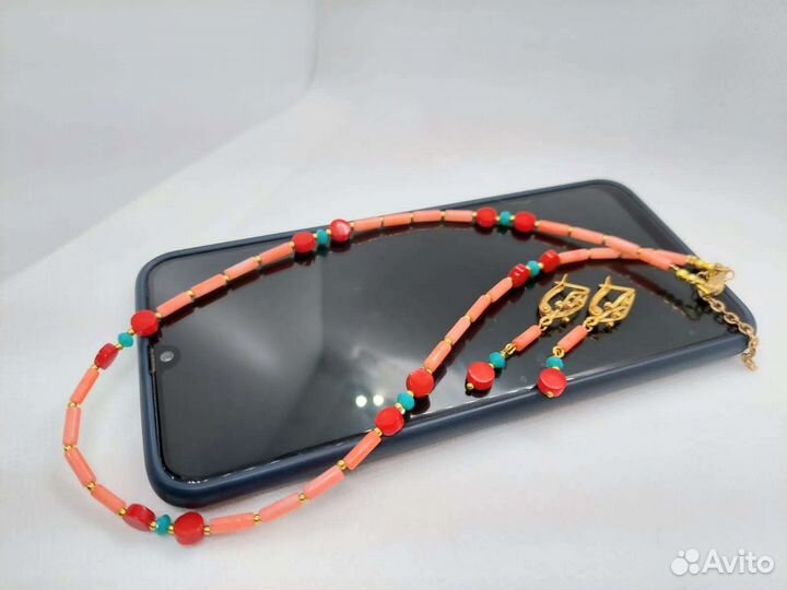 Колье и серьги Коралл