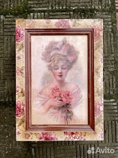 Ключница настенная из дерева