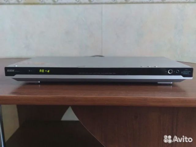 DVD плеер BBK DV628SI