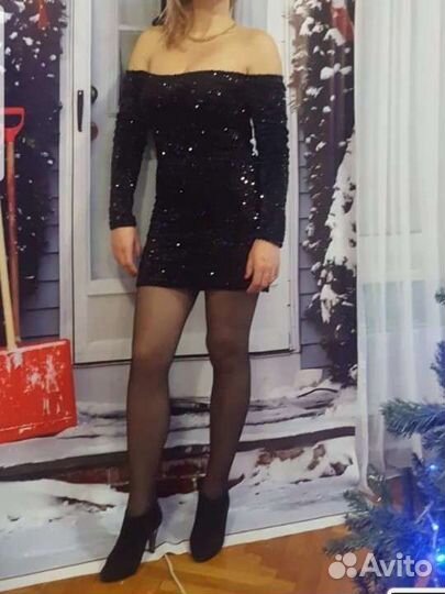 Платье с пайетками женское