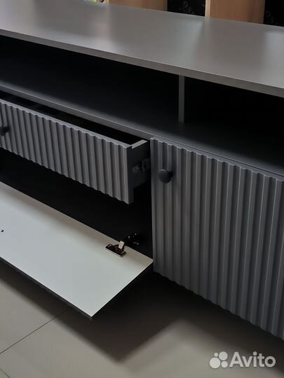 Тумба под тв