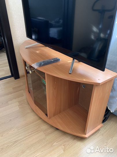 Тумба под телевизор