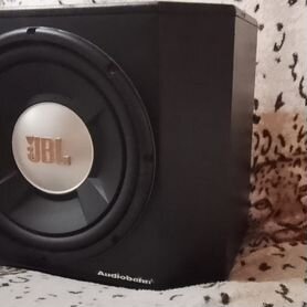 Сабвуфер JBL