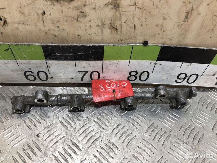 Рейка топливная рампа Toyota Rav 4 2006 2013