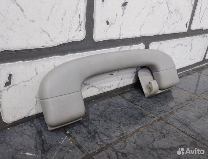 Ручка салона на потолок задняя левая Ssang Yong