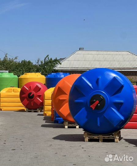 Пластиковые емкости,бочки от 3 000 л до 18 000 л