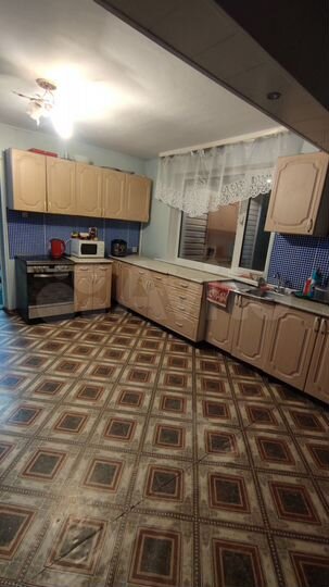 Коттедж 230 м² на участке 6 сот.