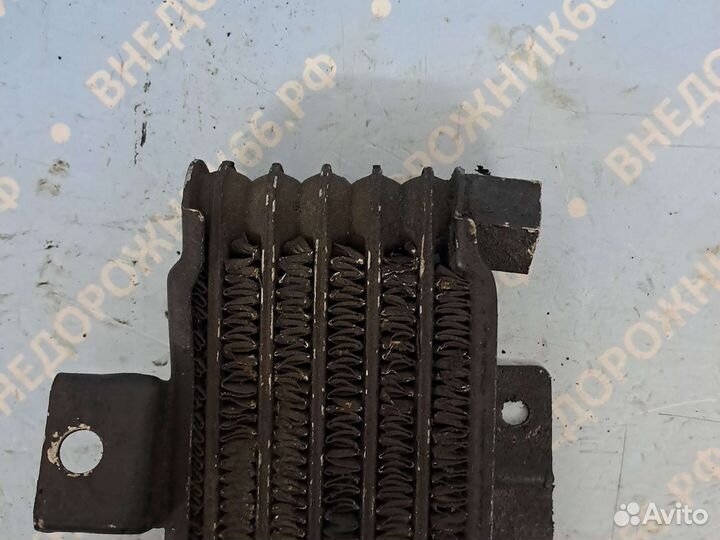 Радиатор масляный под штуцер Mitsubishi Pajero 2