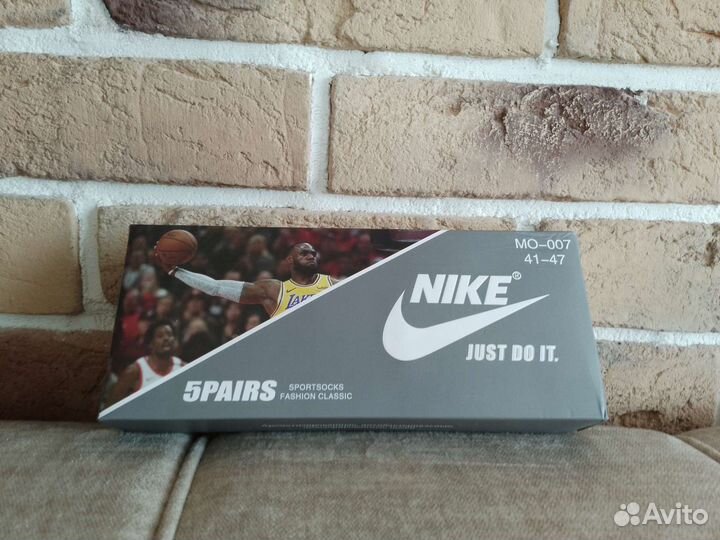 Носки Nike белые в подарочной коробке