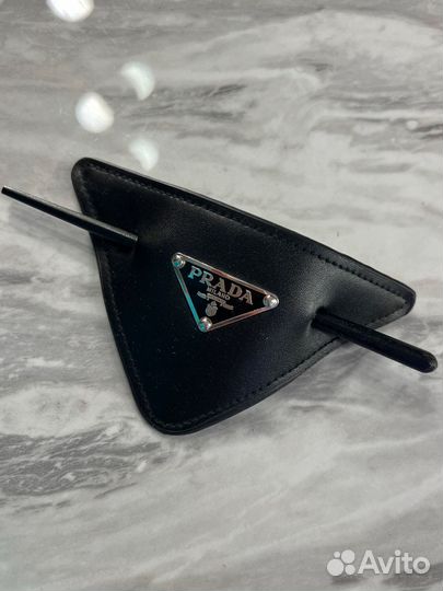 Заколка для волос Prada