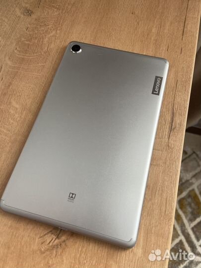 Lenovo tab m8
