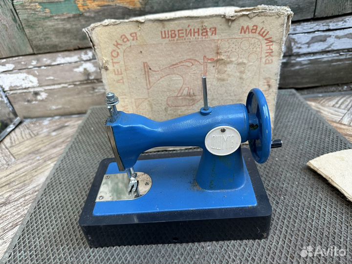 Детская швейная машина СССР
